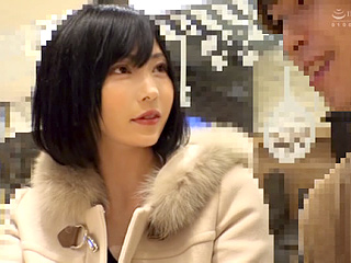 人妻バス待ち中に一発ナンパ!!