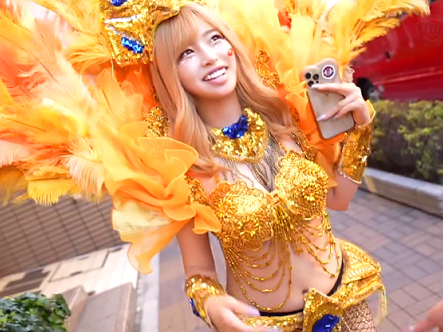 サンバ祭りで美女ナンパ